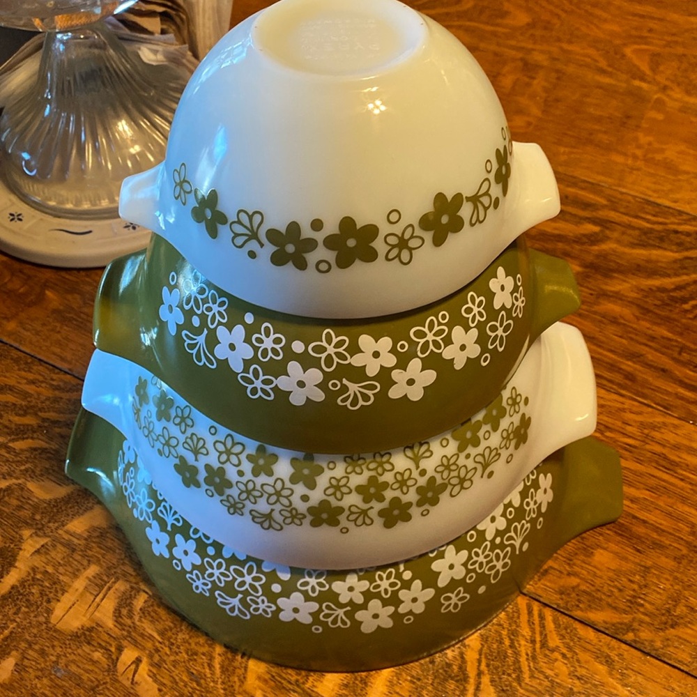 Vintage Pyrex Spring Blossom Cinderella Mixing/Nesting Bowls set of 4